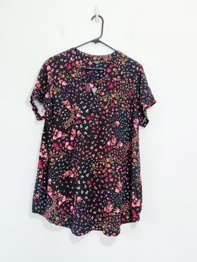 torrid Black Floral Button-Front Short Sleeve Harper Blouse 2